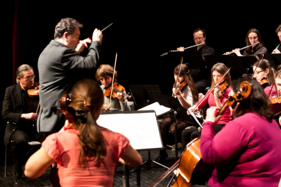 L'Orchestre universitaire pendant un concert