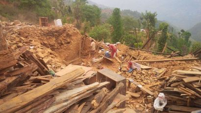 Un terrain au Nepal après le tremblement de terre en 2015