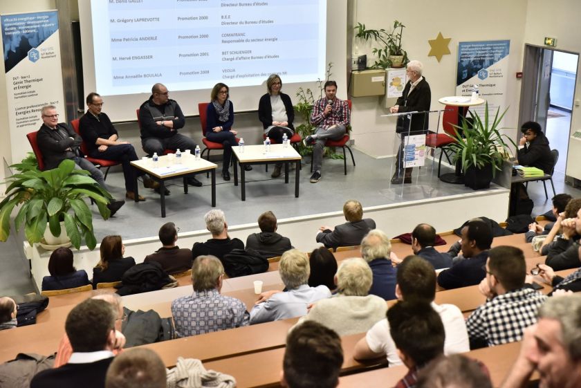 Tables rondes et rencontres avec les anciens au département GTE pour les 50 ans de l'IUT