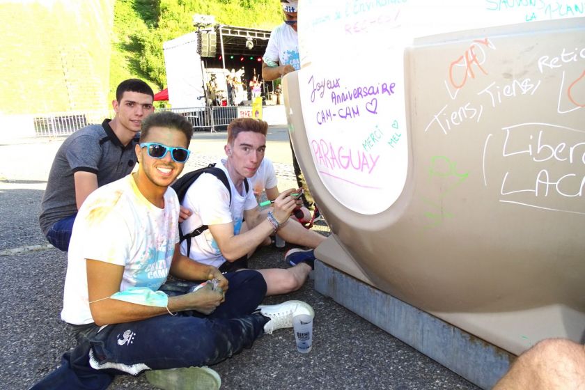 Pour sensibiliser au tri et au recyclage des déchets, l’agglomération du Grand Belfort a demandé aux étudiants de taguer des conteneurs !