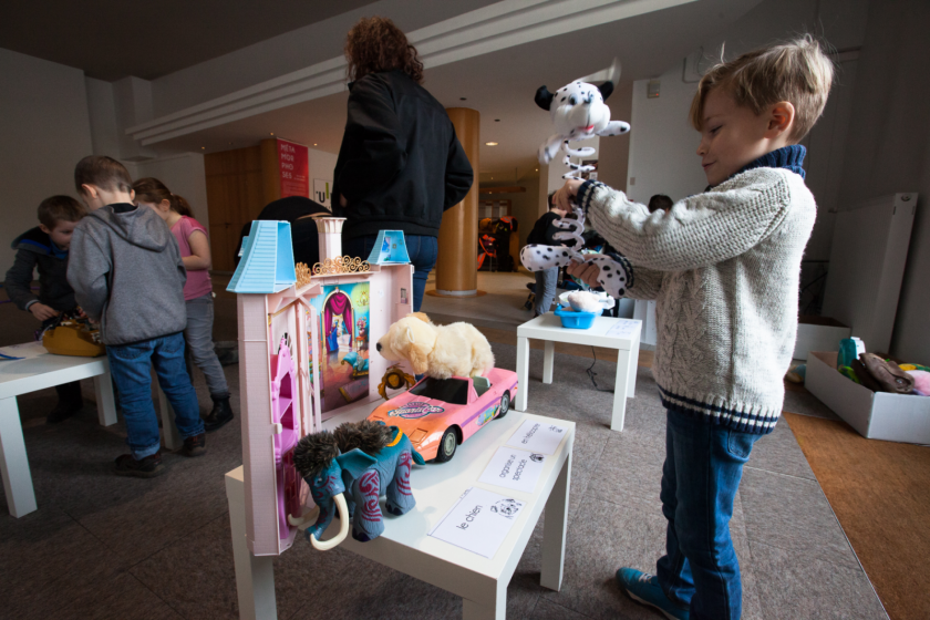 Des enfants en train de jouer.