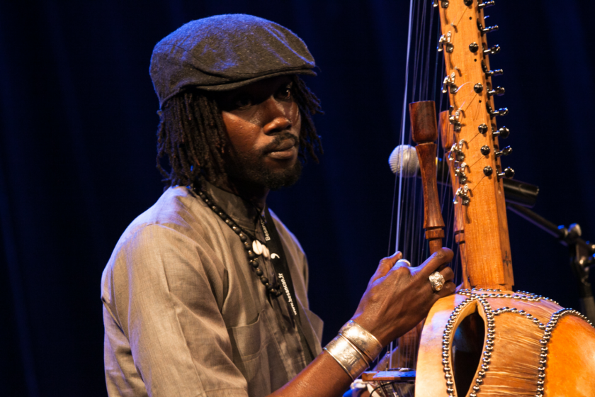 Un joueur de kora sénégalais.