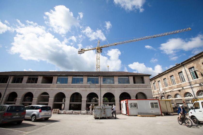 Vue extérieure du bâtiment de l'Arsenal.