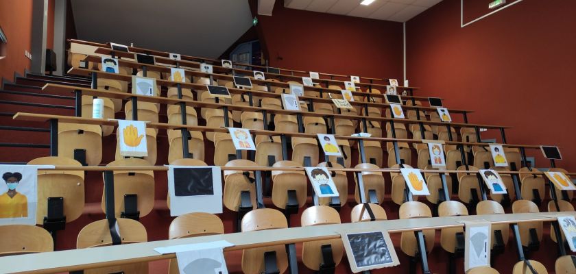 L’université de Franche-Comté soutient ses étudiants qui se mobilisent pour la reprise des cours en présentiel !