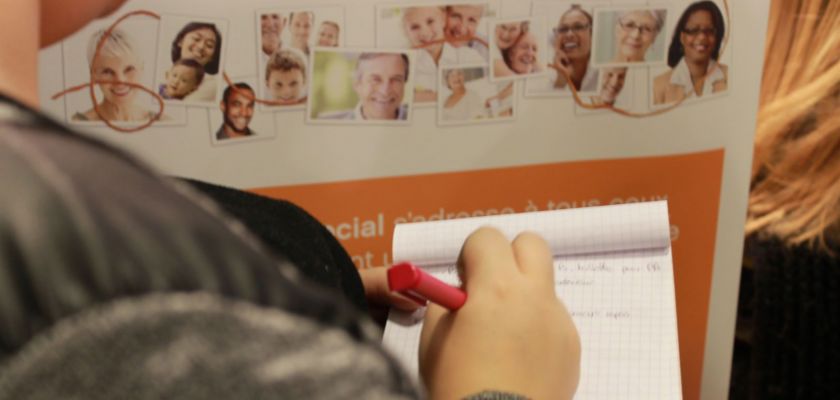 Les étudiants du DUT Carrières Sociales de l'IUT Belfort-Montbéliard en visite au Salon des Services à la personne