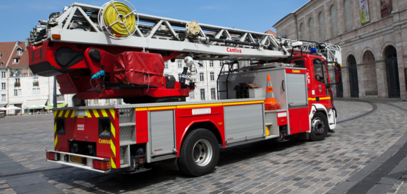 Un camion de pompiers