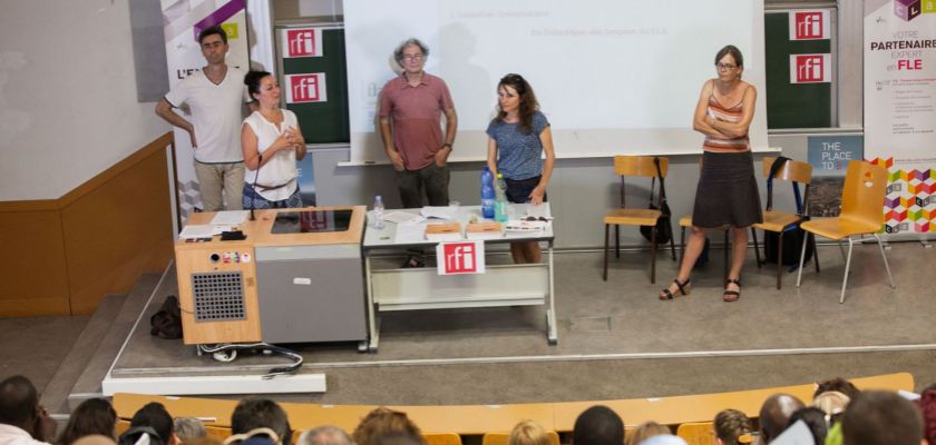 Présentation de la formation aux professeurs stagiaires en juillet 2015