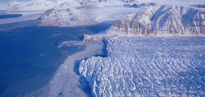 Vue du glacier Loven Est au Spitzberg