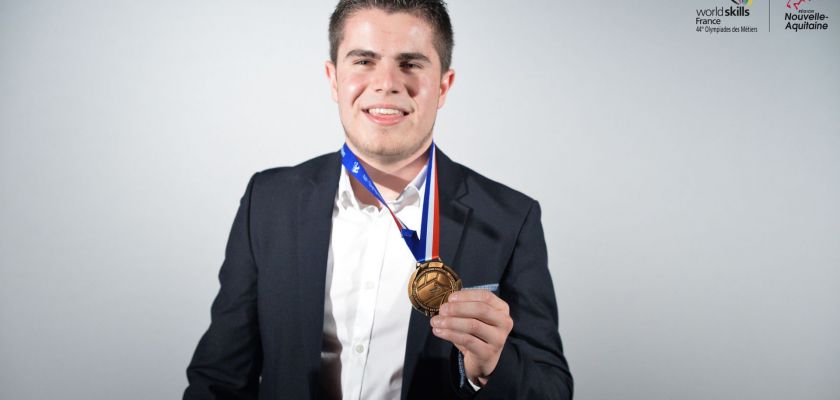 Médaille de bronze aux Olympiades des métiers pour Thomas Jullien, ancien étudiant de l'IUT de Belfort-Montbéliard 