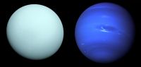 photomontage montrant Uranus et Neptune photographiées lors de la mission de Voyager 2